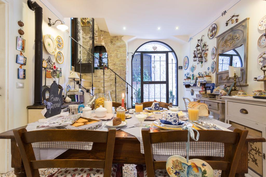 Bed And Breakfast A Casa Delle Fate Ассизи Экстерьер фото