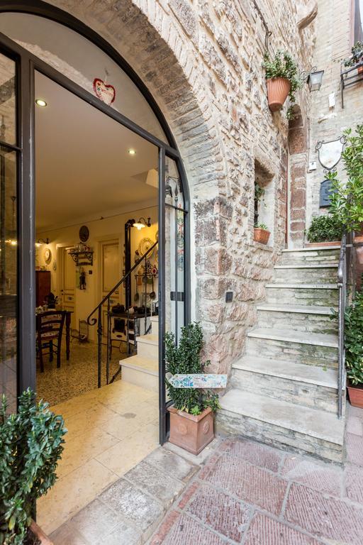 Bed And Breakfast A Casa Delle Fate Ассизи Экстерьер фото