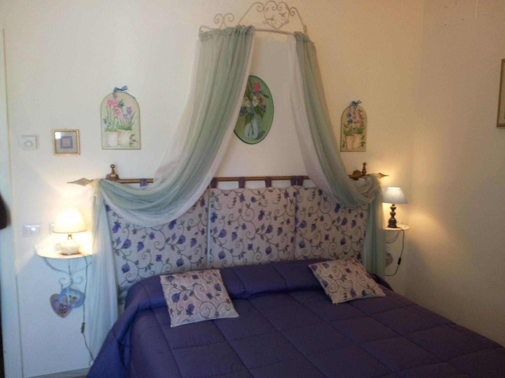 Bed And Breakfast A Casa Delle Fate Ассизи Экстерьер фото