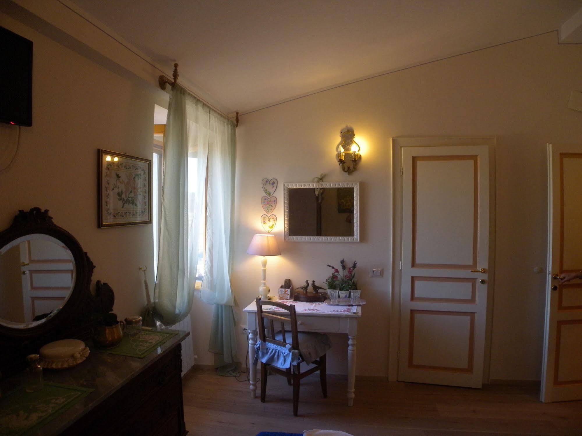 Bed And Breakfast A Casa Delle Fate Ассизи Экстерьер фото